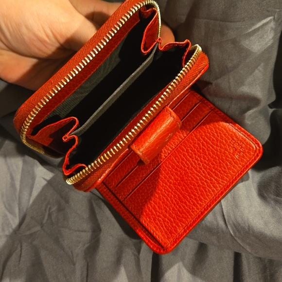 Gucci GG logo bifold wallet - Picture 6 of 9